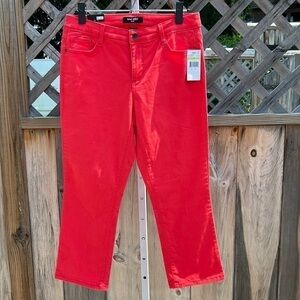 NWT Nine West Selene Capris Size 4